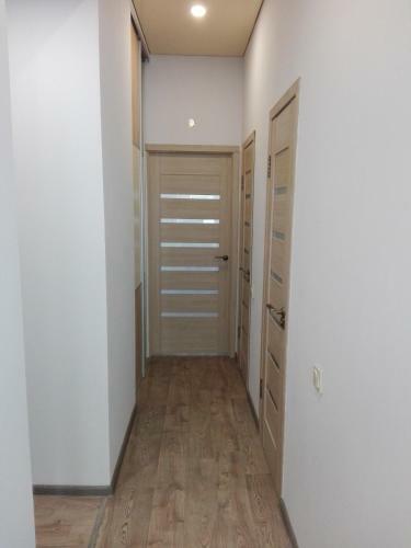 Apartment On Kryvorizhstal Street 35
