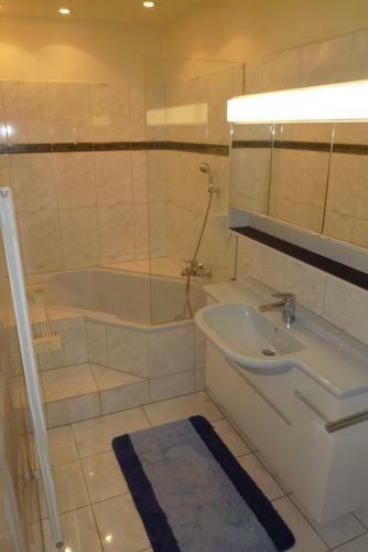 Apartamento Ferienwohnung Am Rhein