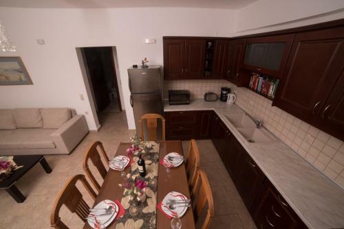 Bodikos Villas & Apartments