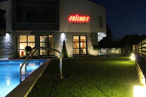 Hostal Friends Villa