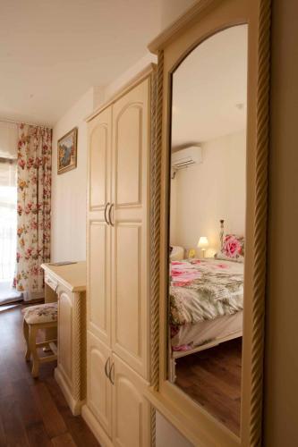 Relax Hotel