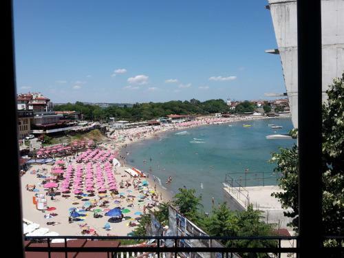 Hostal Guest House Mistral