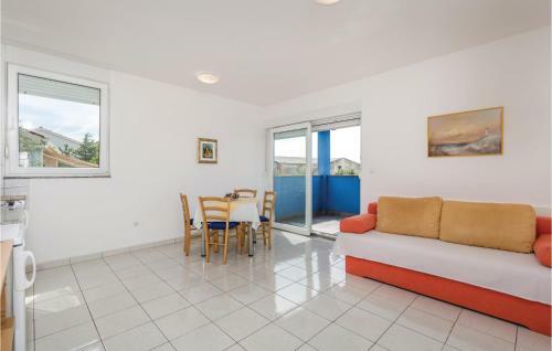 Two-bedroom Apartment In Kolan