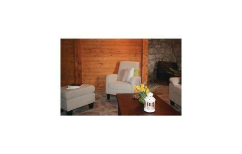 Three-bedroom Holiday Home In Brotnice