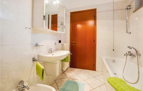 One-bedroom Apartment In Germignaga