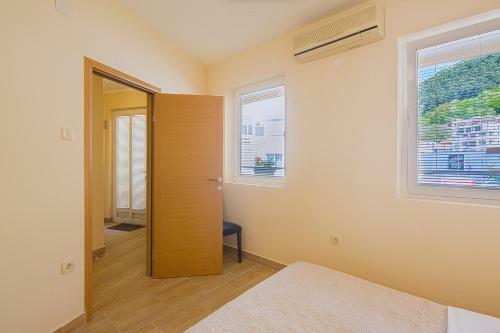 Sea View Apartment Ivana