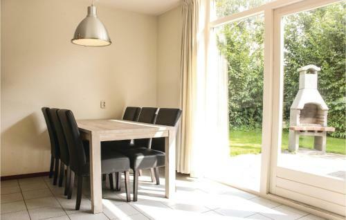 Three-bedroom Holiday Home In Woudsend
