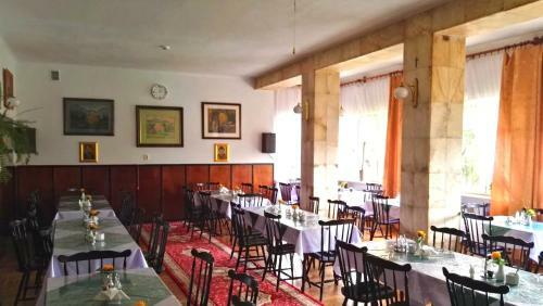 Hostal Domy Wczasowe Tryumfy