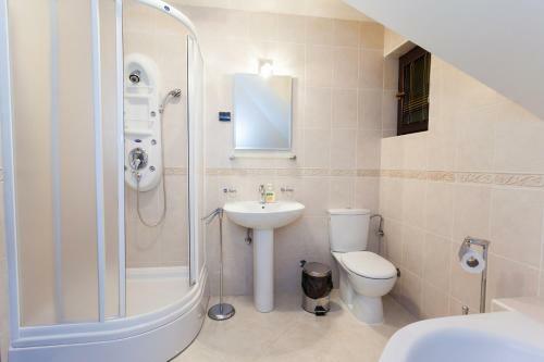 Hostal Guest House Vila Bajka
