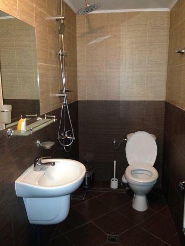 Hostal Macedonia Guest House