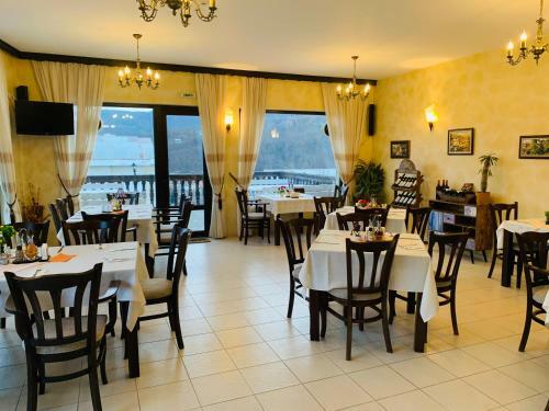 Family Hotel Bela