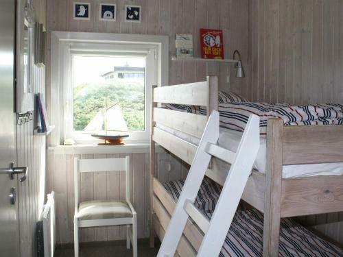 Four-bedroom Holiday Home In Henne 1