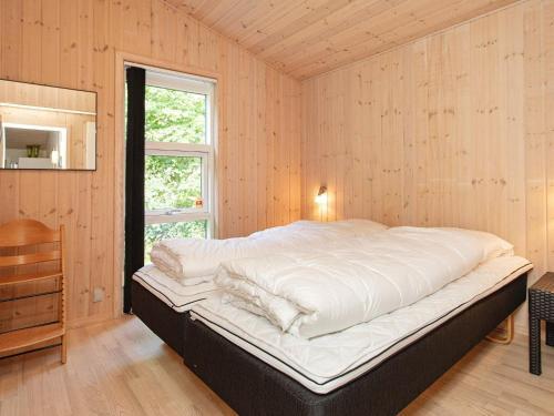 Four-bedroom Holiday Home In Oksb�l 8
