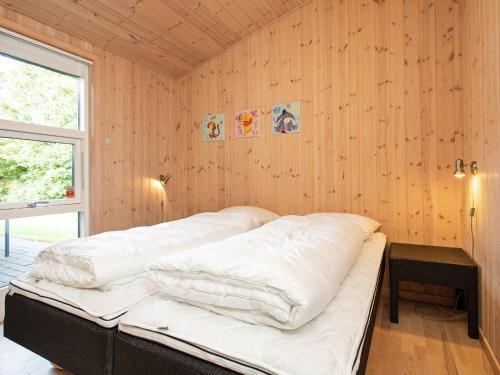 Four-bedroom Holiday Home In Oksb�l 8