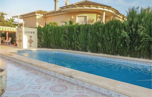Three-bedroom Holiday Home In Benferri