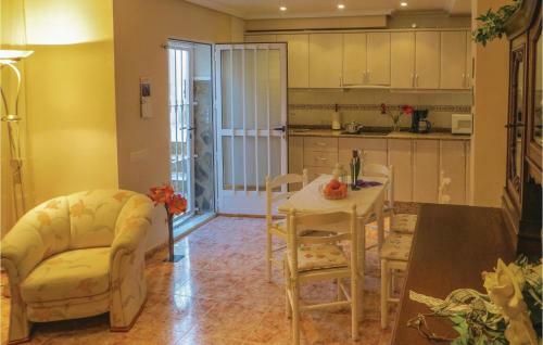 Three-bedroom Holiday Home In Benferri