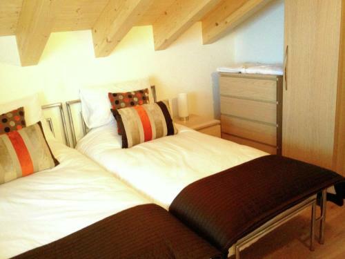 Comfortable Holiday Home In Heremence Near Ski Area