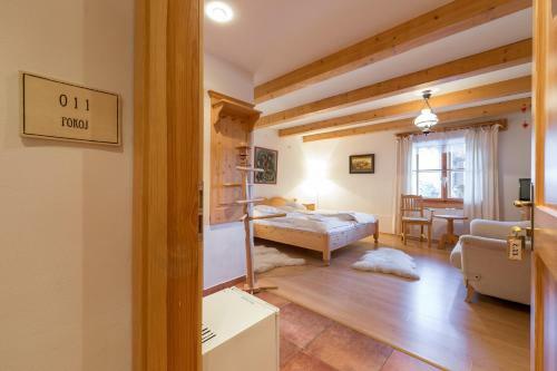 Hotel Vala?sk� Chalupy Resort