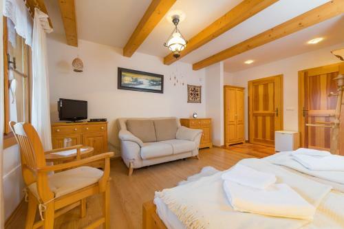 Hotel Vala?sk� Chalupy Resort