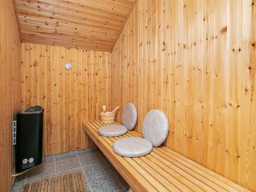 Holiday Home Fan� XXIV