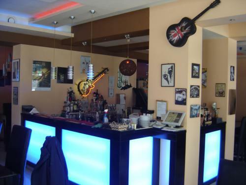 Hostal Central Park Family Hotel