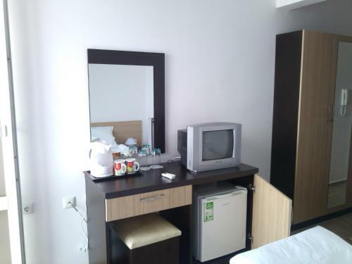 Hostal Villa Lazuren Bryag 2