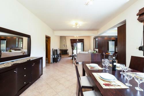 Villa Elea Gaia - Enhance Your Senses