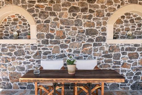 Hostal Yiannis Retreat