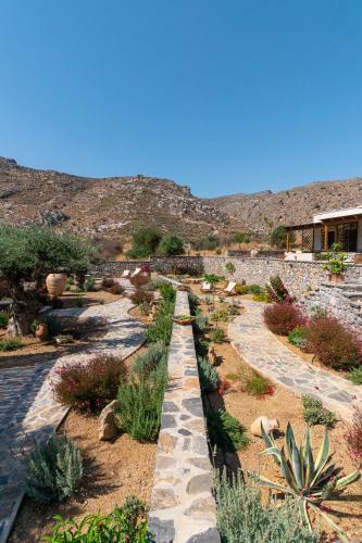 Hostal Yiannis Retreat
