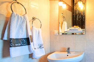 Aqua Blue Villas With Heated Pool