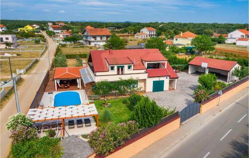Holiday Home Galovac V