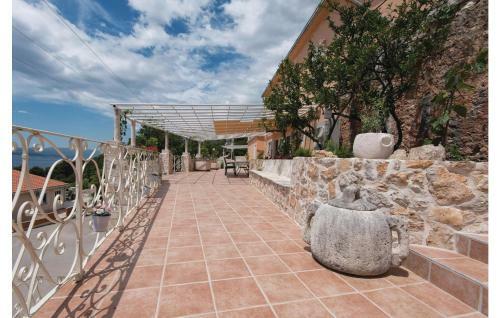 Two-bedroom Holiday Home In Mokalo