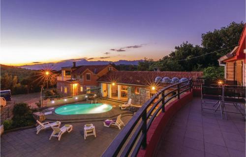 Three-bedroom Holiday Home In Krusevo
