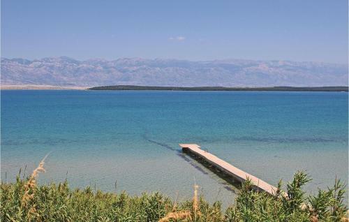 Two-bedroom Holiday Home In Privlaka-sabunike