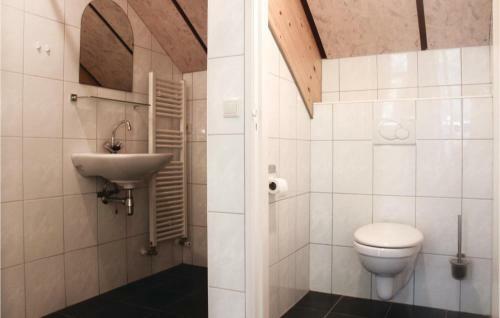 Two-bedroom Holiday Home In Vledder
