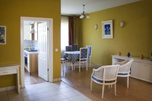 Posada Country Club La Mesteceni