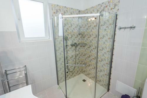 Hostal Furnished Rooms Dursoley
