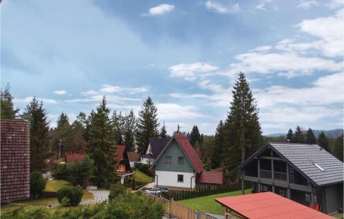 Three-bedroom Holiday Home In Preserje
