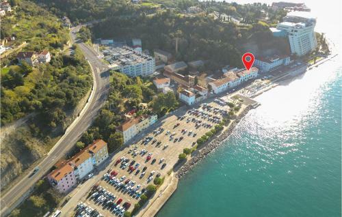 Two-bedroom Apartment In Piran