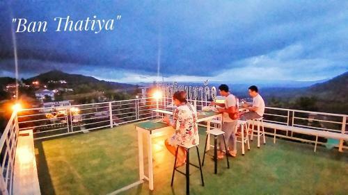 Hotel Baan Thatiya Resort