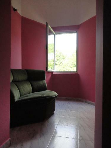 Hostal Guest Rooms Casa Luba