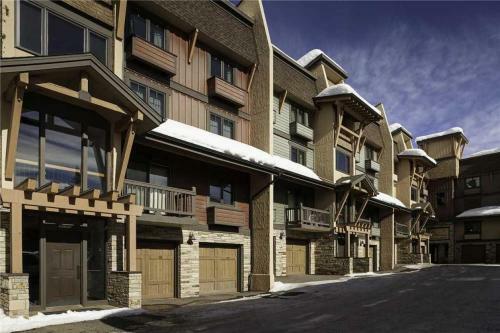 Phoenix At Steamboat - P220