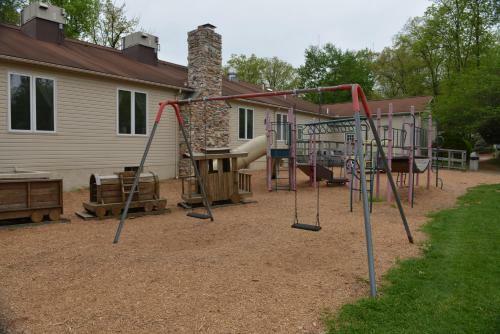 Appalachian Camping Resort Log Home 7