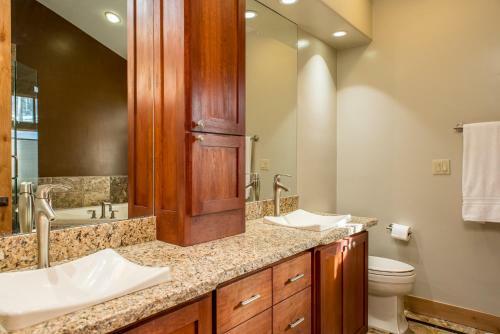 South Lake Tahoe Home 1772