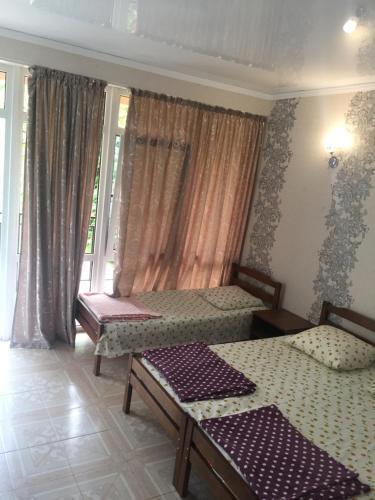 Hostal Guest House On Lakrba 3