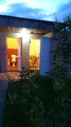 Hostal Tikhanya Gavan Guest House