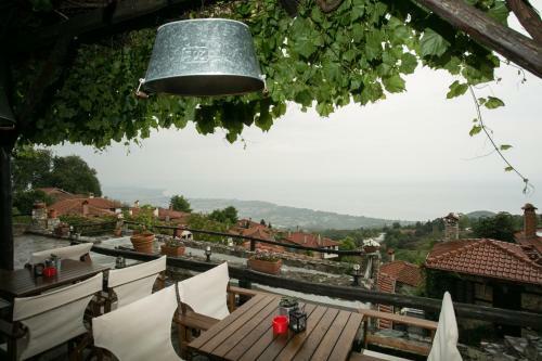 Bed & Breakfast Enastron Guesthouse