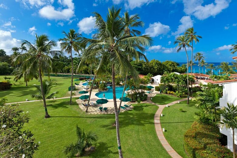 Condos On Glitter Bay Estate
