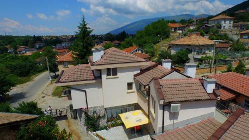 Hostal Mania Guest House