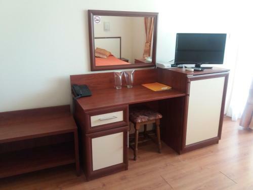 Yuzhni Noshti Hotel